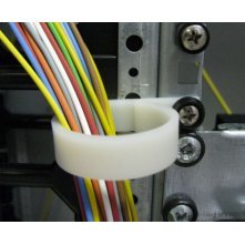 Anneau guide câble en plastique – 38 mm de diamètre - MINIMUM COMMANDE 10